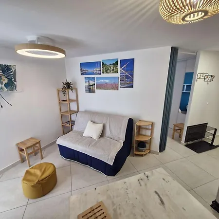 Apartment Le Castelet - 2 Pieces 4 Couchages Port Leucate. Ref: 5cas_97b Mae-6263